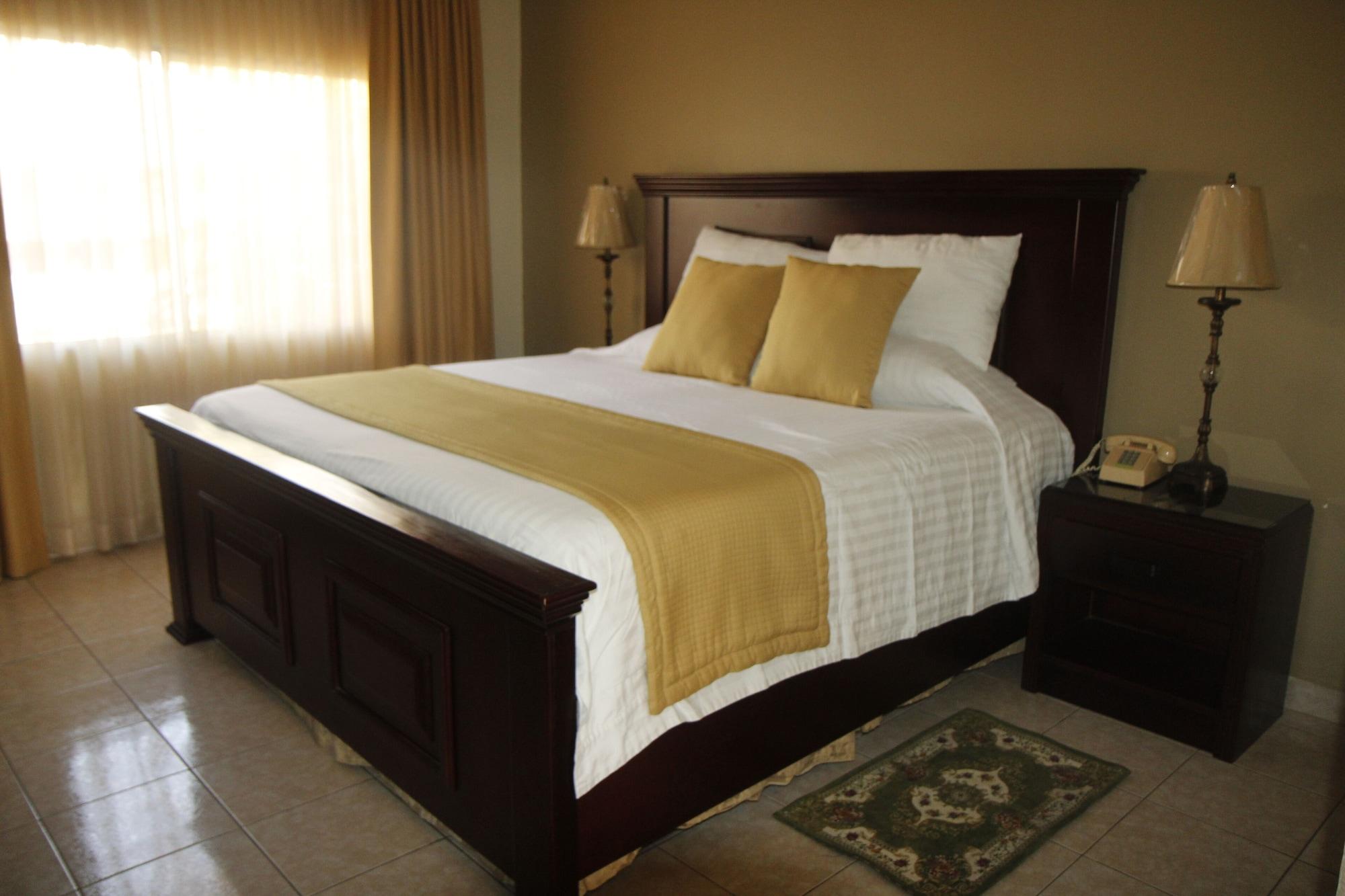 Hotel La Quinta ลาเซย์บา ภายนอก รูปภาพ