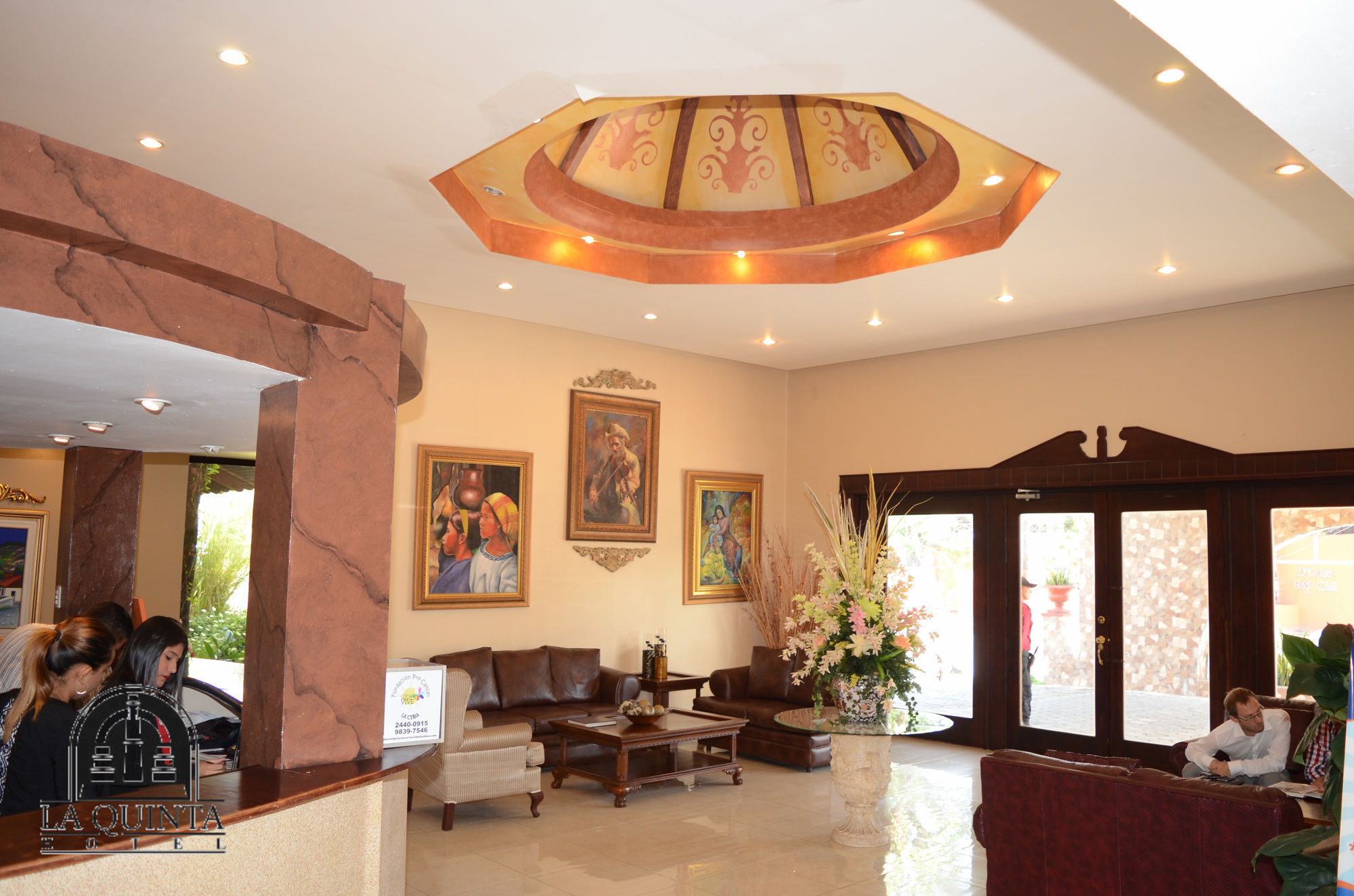 Hotel La Quinta ลาเซย์บา ภายนอก รูปภาพ
