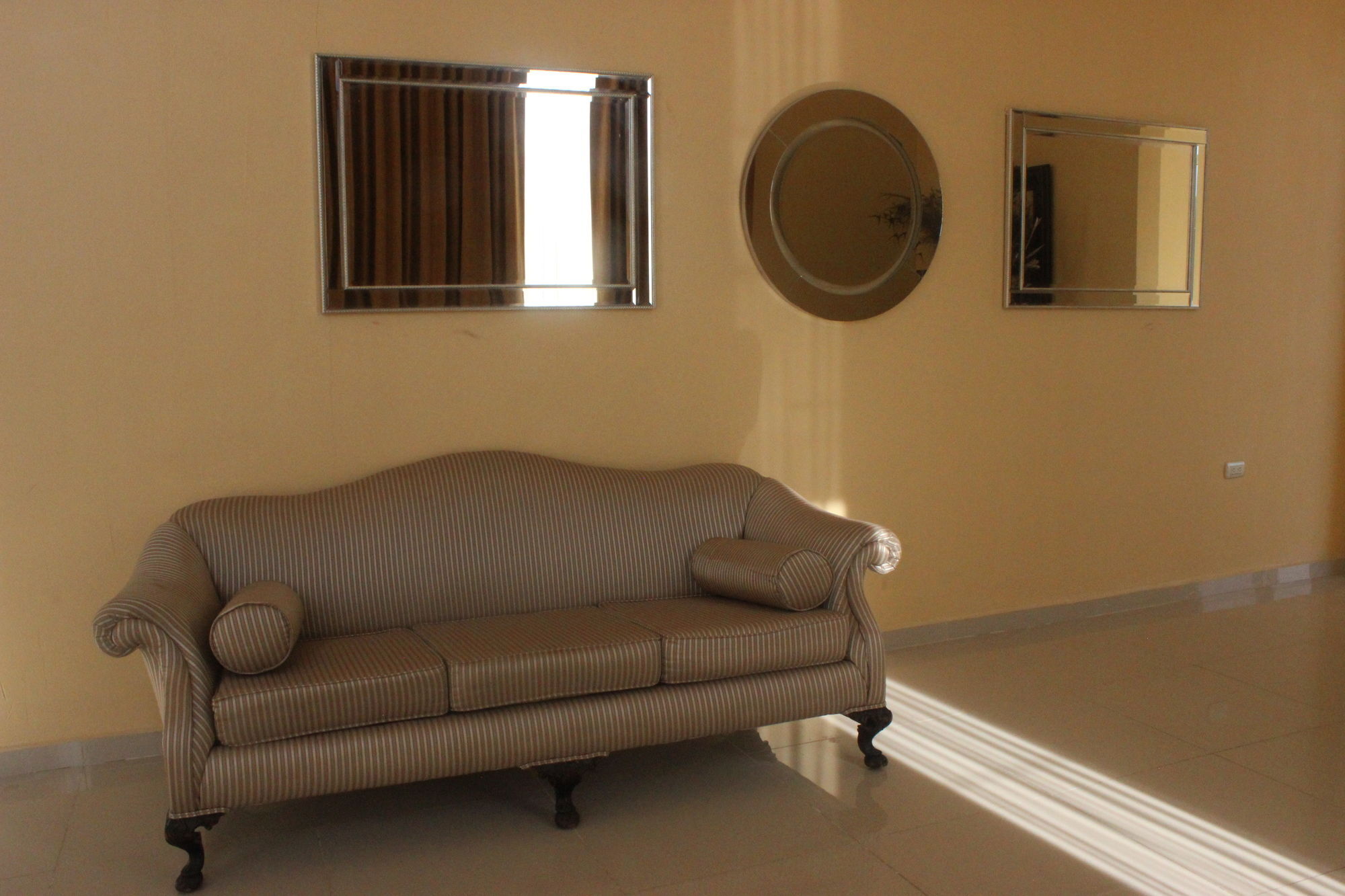 Hotel La Quinta ลาเซย์บา ภายนอก รูปภาพ